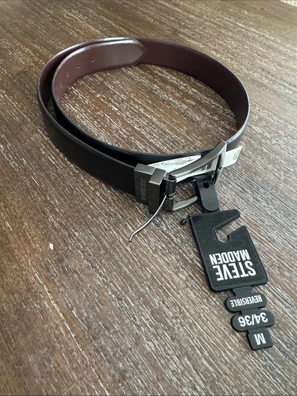Steve Madden Men's Reversible Black and Brown Leather Belt Size M (34/36)
